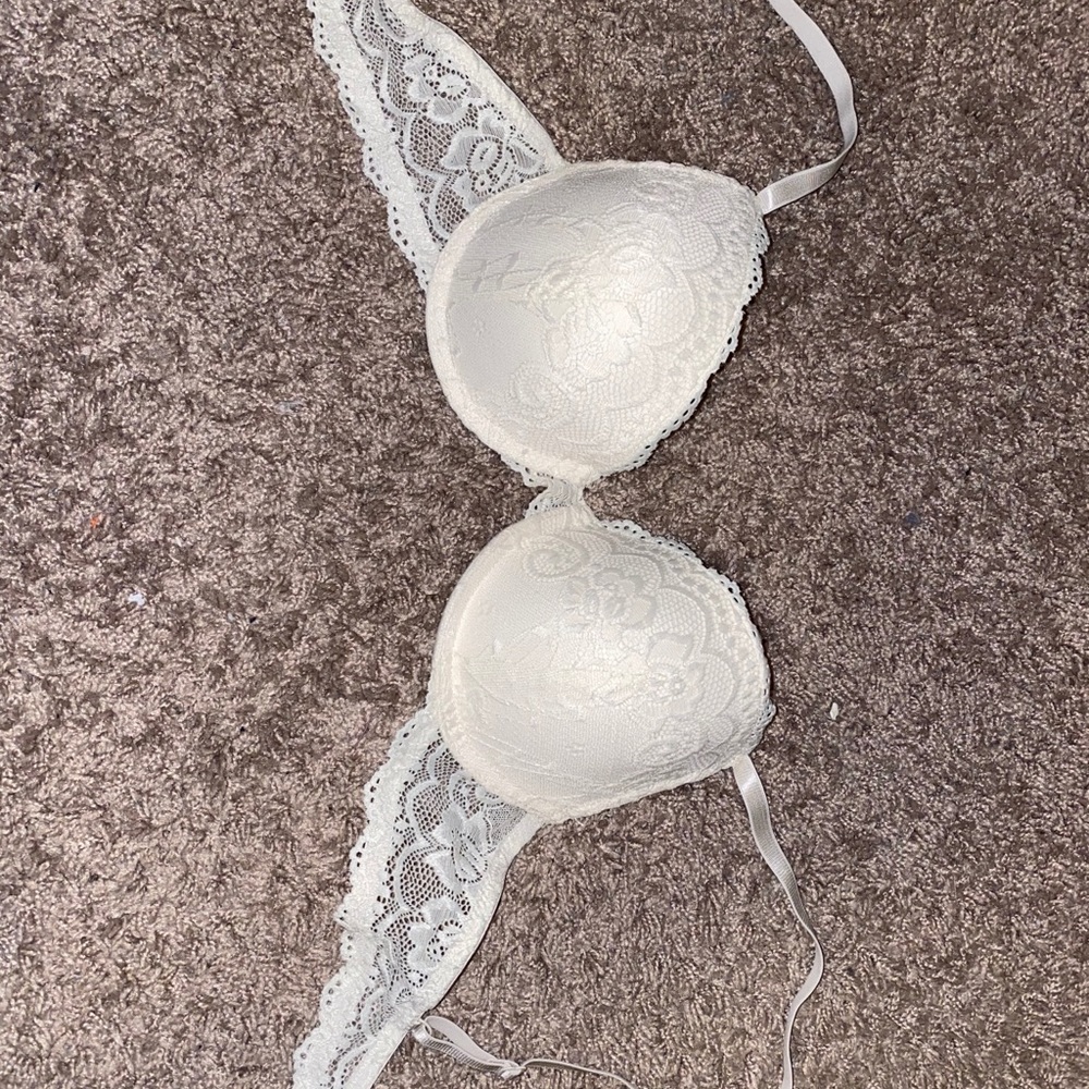 White Lace Push-Up Bra from brand Laura Ashley.